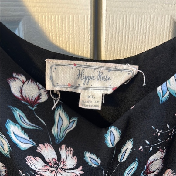 Hippie Rose Floral Tank Top - Picture 3 of 3